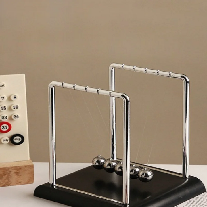 Newton Swing Desk Toy